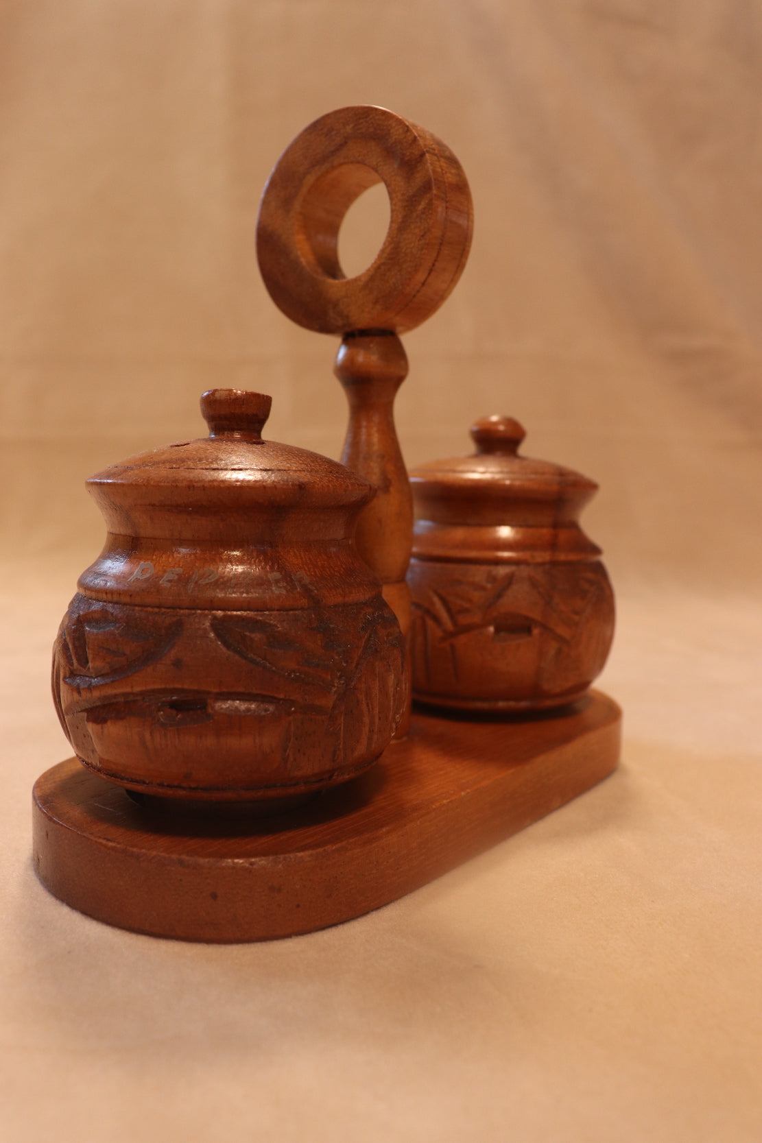 Salt and Pepper Shakers Caddy